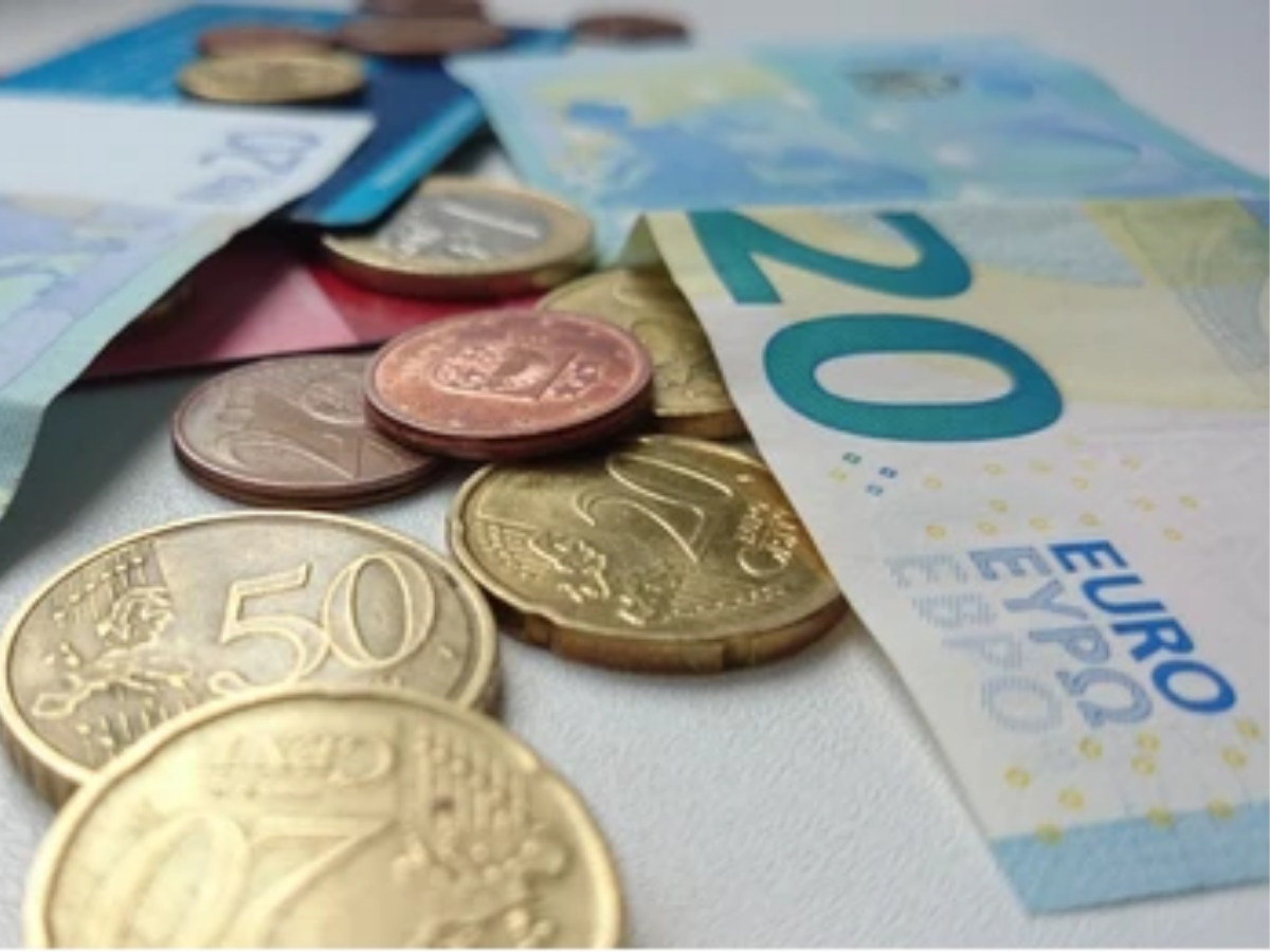 Lưu ý khi đầu tư đồng coin Euro